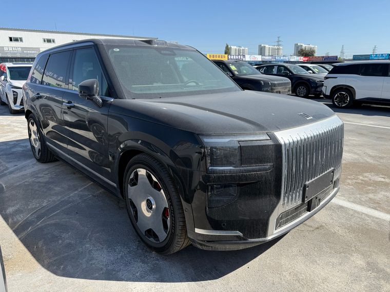 Zeekr 9X 2025 Black in stock at Khorgos port