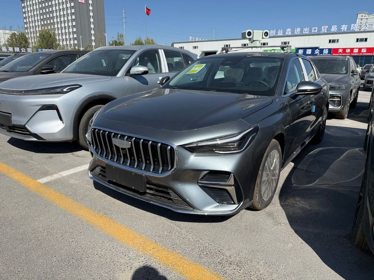 Geely Xingyue L Monjaro 2025 Silver in stock at Khorgos port